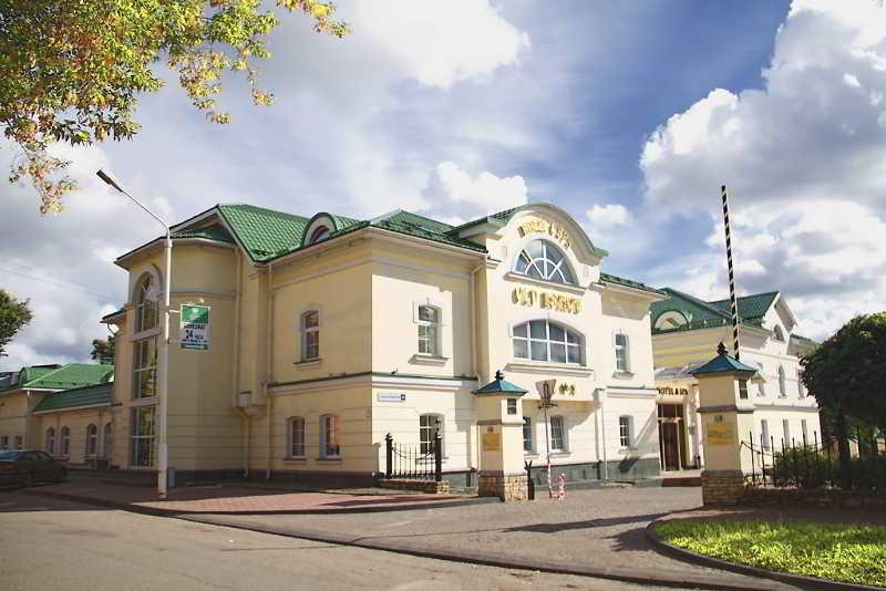 Old Estate Hotel & Spa Pskov Bagian luar foto